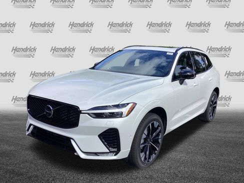 Used 2026 Volvo XC60 B5 Plus w/ Protection Package Premier AWD/4WD image 5