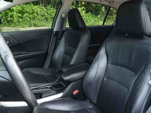 Used 2015 Honda Accord EX-L image 17