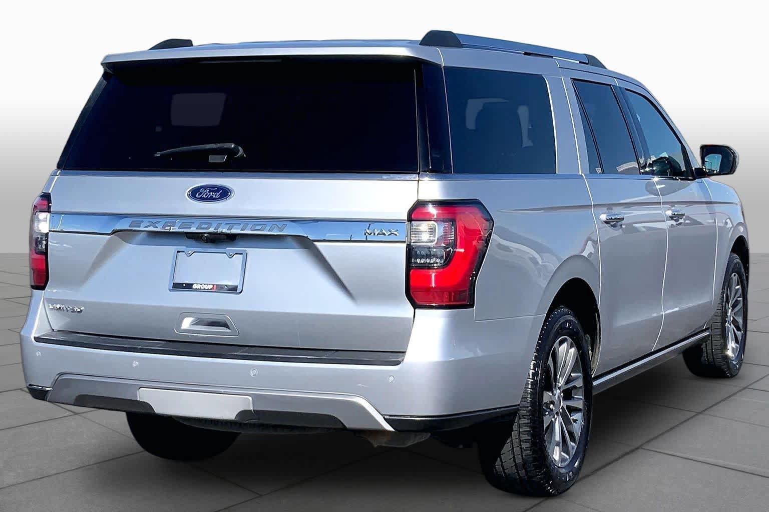 Used 2018 Ford Expedition Max Limited RWD image 13