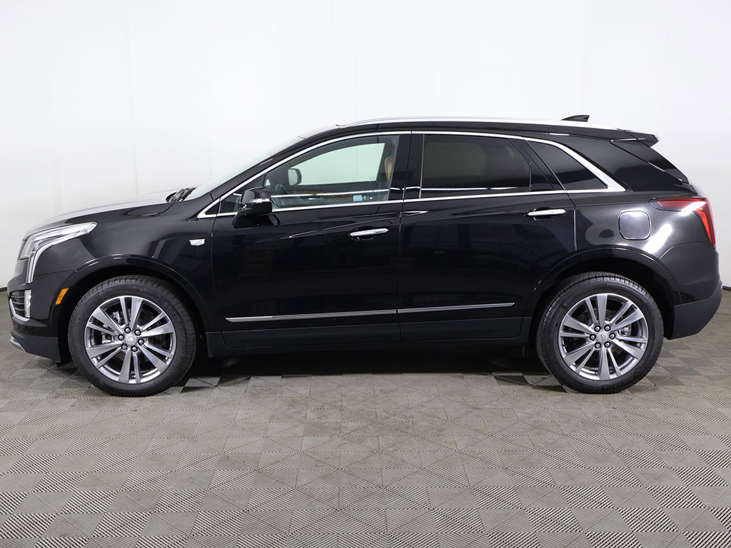 Used 2025 Cadillac XT5 Premium Luxury w/ LPO, Floor Liner Package AWD/4WD image 21