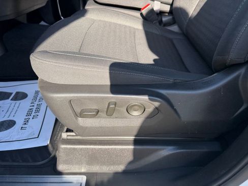 Used 2025 Chevrolet Silverado 2500 LT w/ Convenience Package image 13