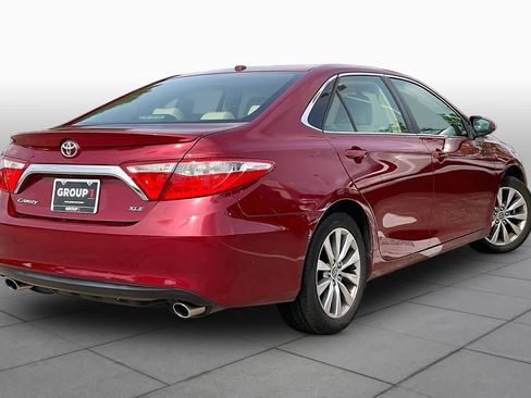 Used 2015 Toyota Camry XLE FWD image 12