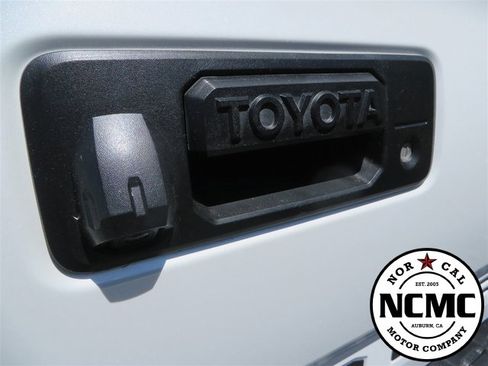 Used 2021 Toyota Tacoma TRD Sport image 28