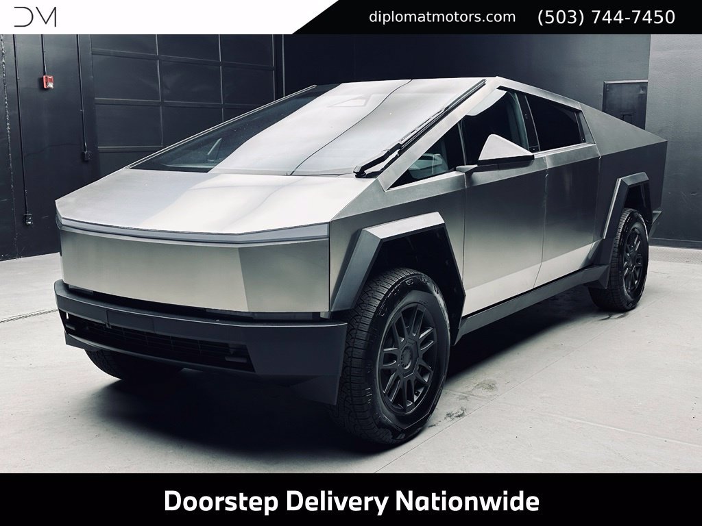 Used 2024 Tesla Cybertruck AWD Crew Cab image 1