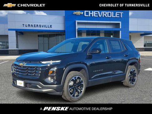 New 2026 Chevrolet Equinox LT w/ Convenience Package II image 1