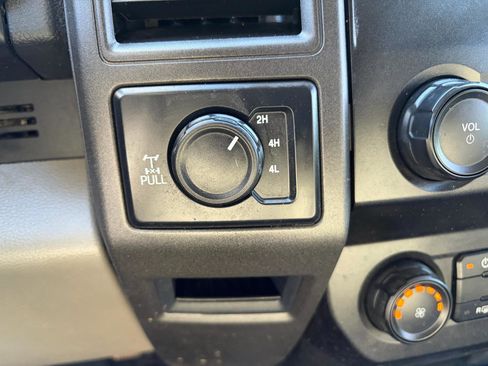 Used 2022 Ford F250 XL w/ Power Equipment Group image 35
