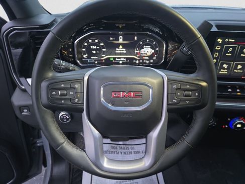 Used 2024 GMC Sierra 1500 Elevation image 13