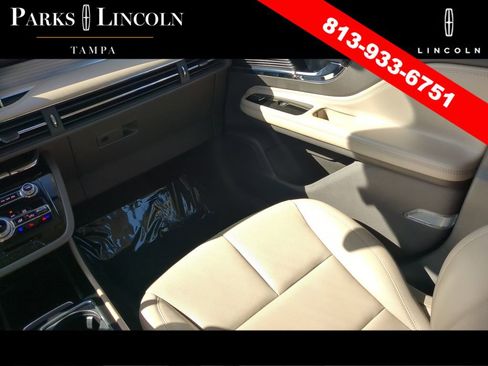 Certified 2022 Lincoln Corsair Standard w/ Equipment Group 101A image 14