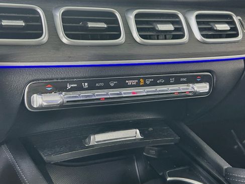 Used 2022 Mercedes-Benz GLE 350 4MATIC image 16