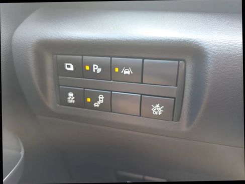 Used 2024 Nissan Kicks S FWD image 22
