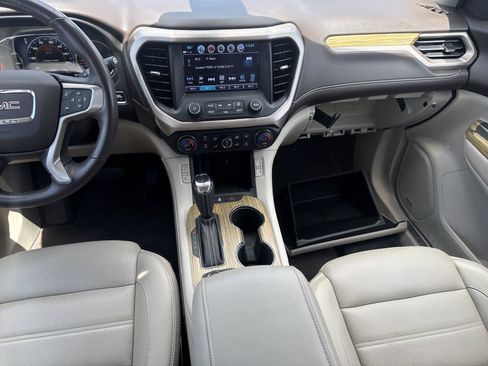 Used 2019 GMC Acadia Denali w/ Technology Package AWD/4WD image 15