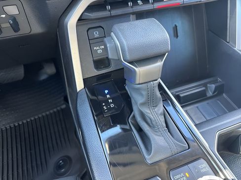 Used 2022 Toyota Tundra SR5 image 15