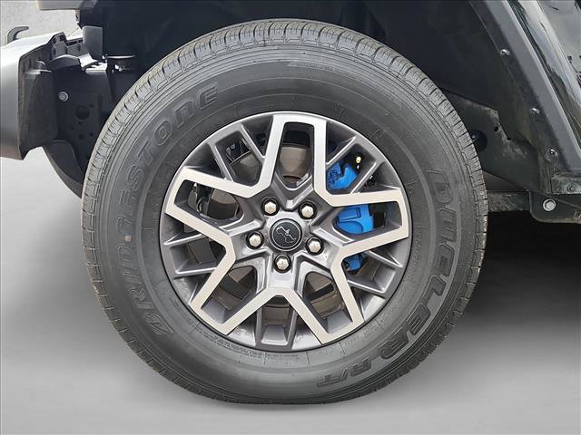 Used 2025 Jeep Wrangler Unlimited Sahara AWD/4WD image 10