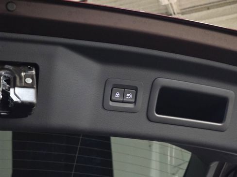 Used 2024 MAZDA CX-90 3.3 Turbo w/ Premium Package image 12