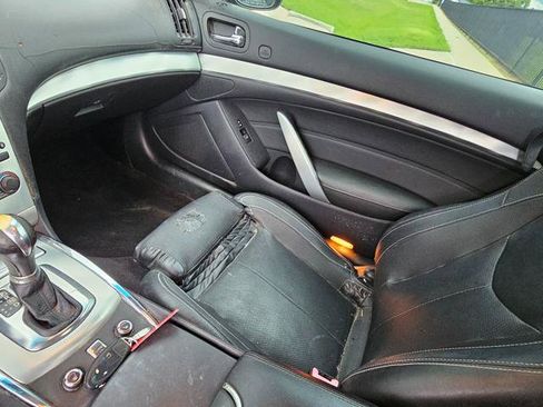 Used 2010 INFINITI G37 Convertible w/ Premium Pkg RWD image 23