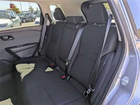 Used 2023 Nissan Rogue S image 25