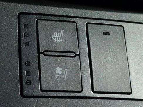 Used 2025 Lexus IS 350 F Sport w/ Navigation Package RWD image 15