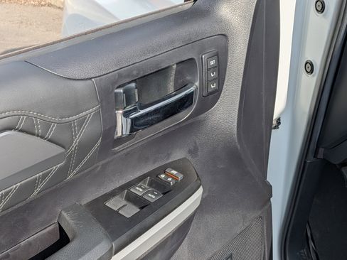 Used 2021 Toyota Tundra Platinum image 18