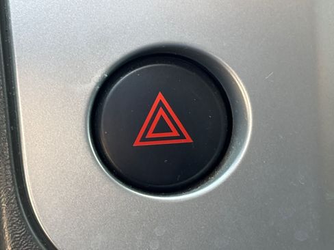 Certified 2019 Nissan Frontier SV RWD image 17