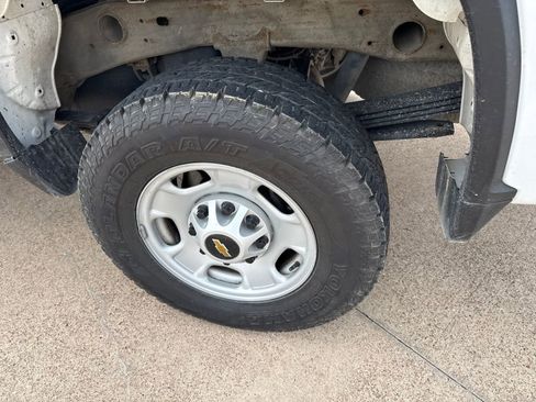 Used 2023 Chevrolet Silverado 2500 W/T w/ WT Convenience Package AWD/4WD image 10