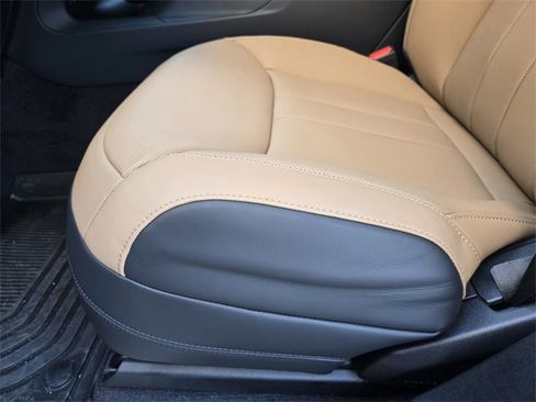 New 2025 Land Rover Range Rover Sport Dynamic SE image 16