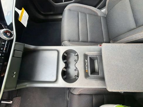 Used 2024 Honda Prologue EX image 11