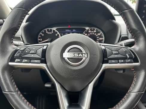 Certified 2024 Nissan Altima 2.5 SR w/ SR Premium Package AWD/4WD image 23