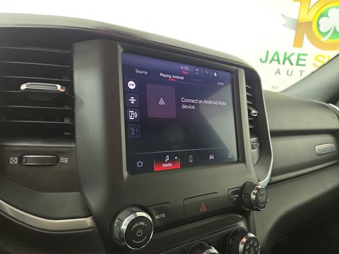 Used 2024 RAM 2500 Big Horn w/ Bed Utility Group image 19