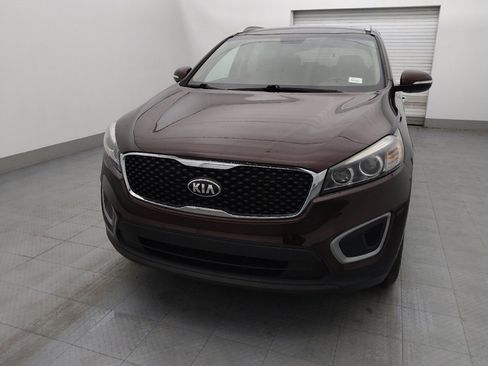 Used 2016 Kia Sorento LX w/ LX Convenience Package image 15