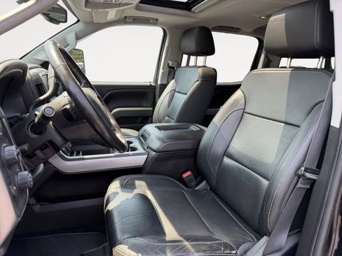 Used 2018 Chevrolet Silverado 2500 LTZ w/ Vortec Plus Package AWD/4WD image 9