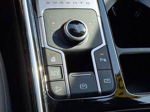 Used 2025 Kia Sorento SX Prestige image 27