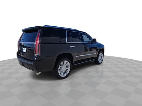 Used 2019 Cadillac Escalade Platinum image 8