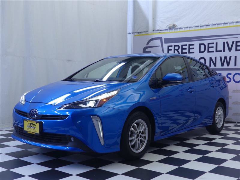 Used 2020 Toyota Prius LE AWD/4WD image 3