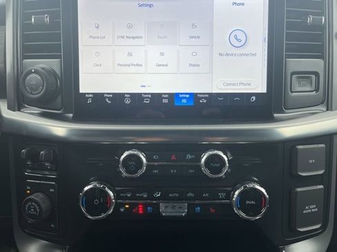 Used 2025 Ford F150 Lariat w/ Equipment Group 501A Mid image 22