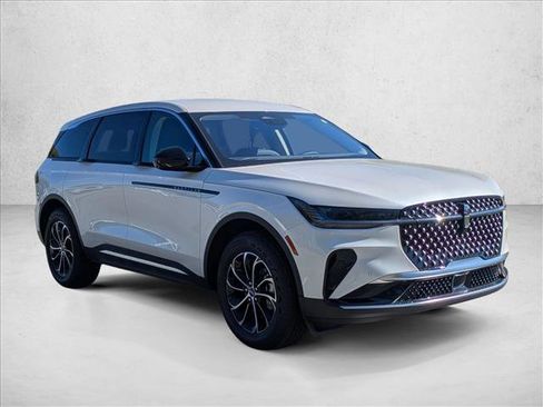 New 2026 Lincoln Nautilus Premier AWD/4WD image 7