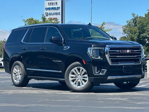 Used 2024 GMC Yukon SLT AWD/4WD image 2