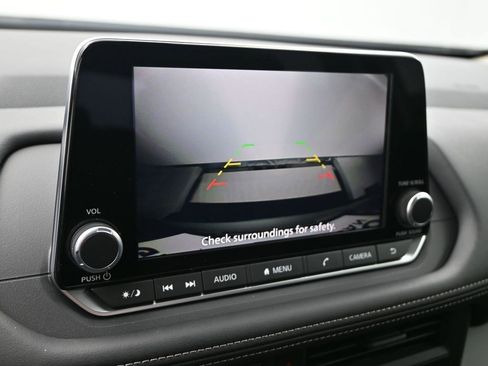 Used 2026 Nissan Rogue S image 18