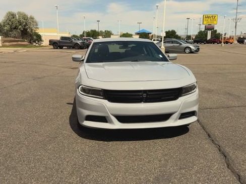 Used 2022 Dodge Charger SXT RWD image 3
