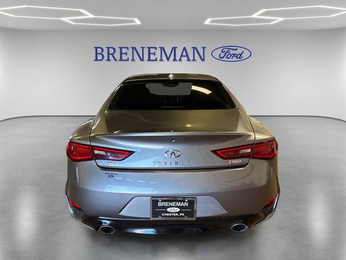 Used 2019 INFINITI Q60 3.0t Luxe w/ Essential Package AWD/4WD image 6