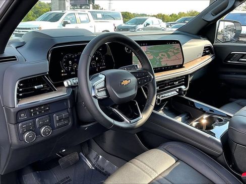 Used 2026 Chevrolet Tahoe High Country w/ Sun And Tow Package AWD/4WD image 18