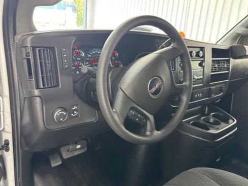 Used 2025 GMC Savana 2500 w/ Driver Convenience Package RWD image 2