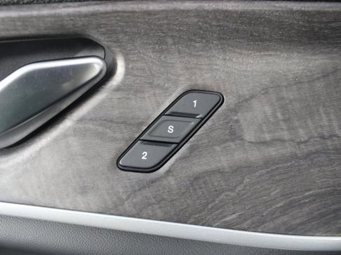 Used 2022 Jeep Grand Cherokee Limited 4xe image 15