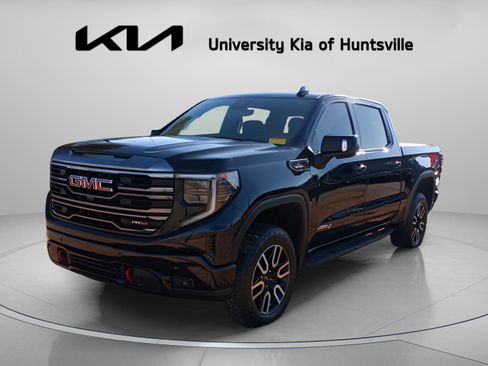 Used 2024 GMC Sierra 1500 AT4 w/ Technology Package image 3