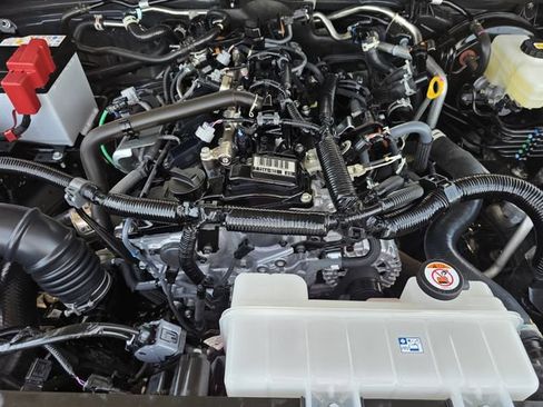 Used 2025 Toyota 4Runner Limited AWD/4WD image 26