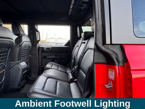 Used 2024 Ford Bronco Badlands image 30