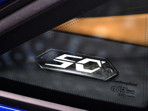 Used 2014 Lamborghini Aventador LP 700-4 image 22