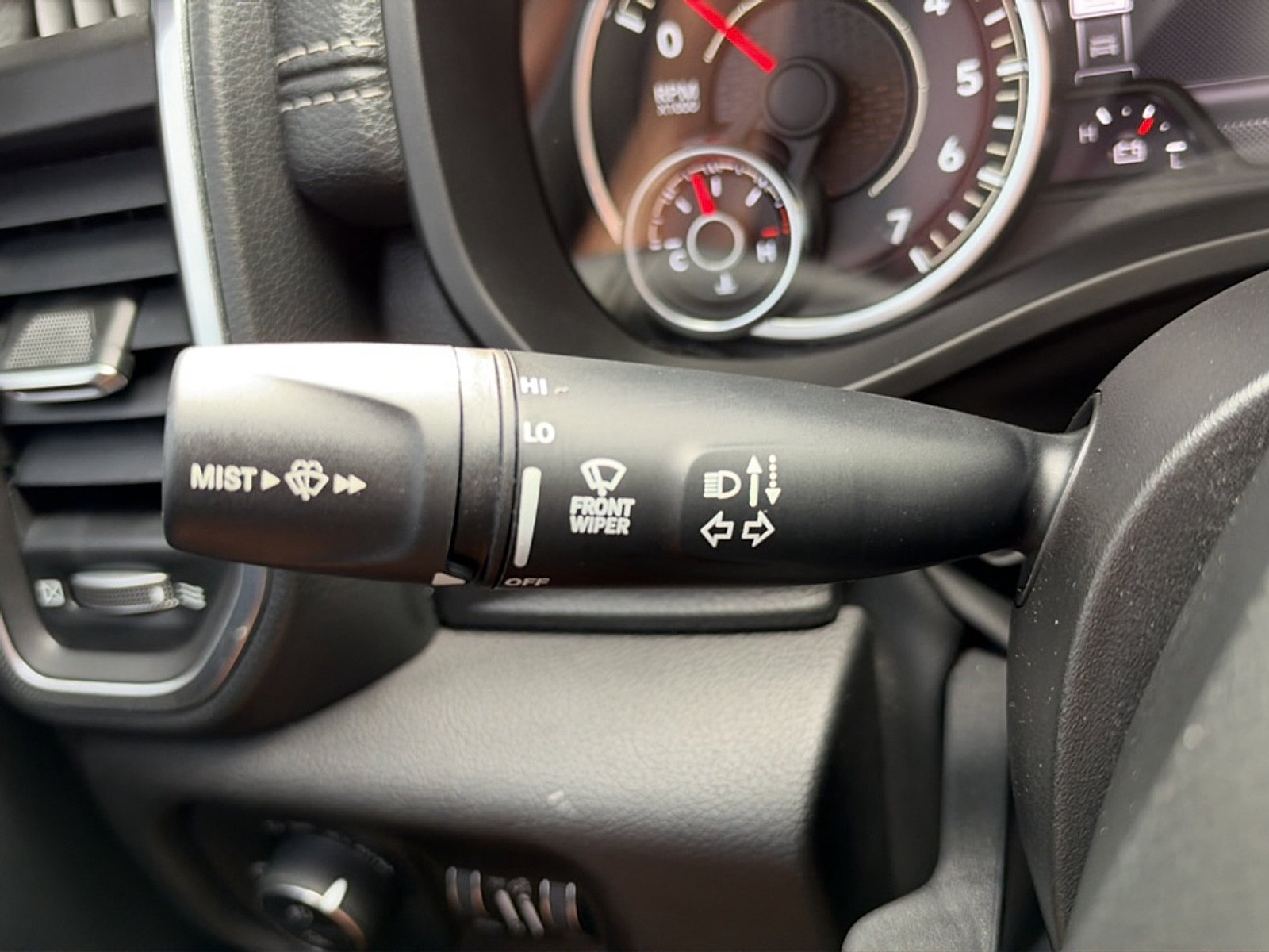Used 2023 RAM 1500 Laramie AWD/4WD image 31