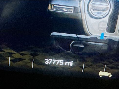 Used 2022 Jeep Wrangler Unlimited Rubicon 4xe w/ Steel Bumper Group image 18