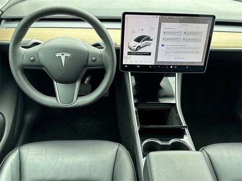 Used 2020 Tesla Model Y Long Range image 23