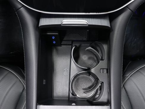 Used 2023 Mercedes-Benz EQS 580 4MATIC SUV image 44